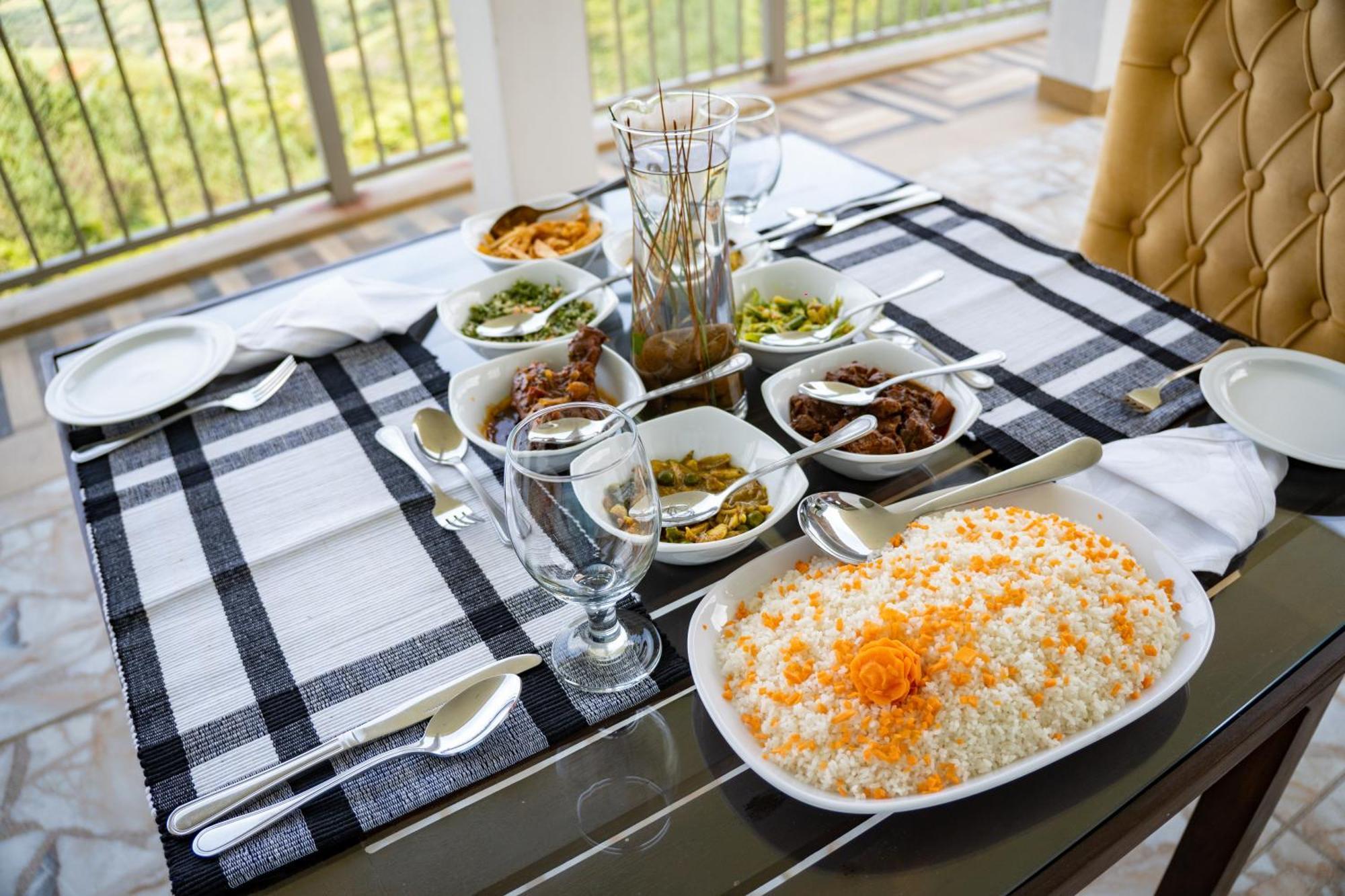 Shanthi Uyana Kandy Eksteriør bilde